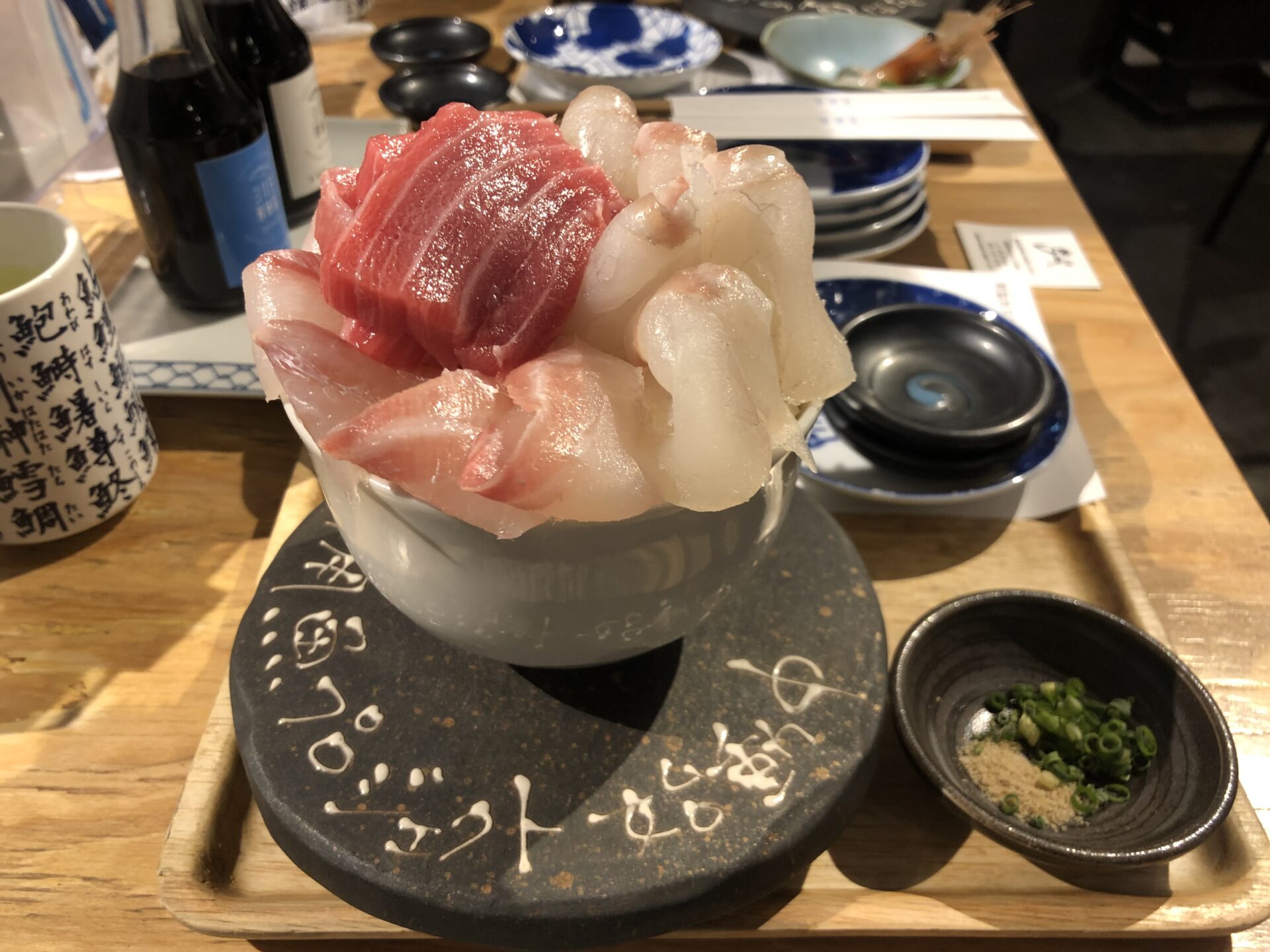 シハチ 鮮魚 店